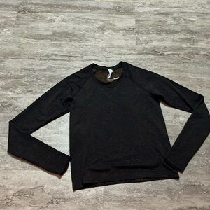 Lululemon shirt size 6 long sleeve